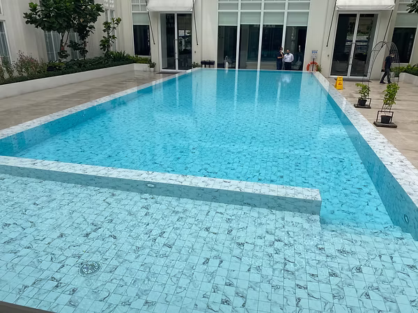 Kolam Rendah Klorin — Jakarta